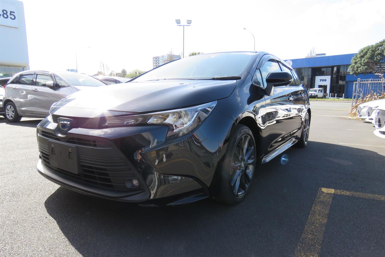 2023 Toyota Corolla thumbnail