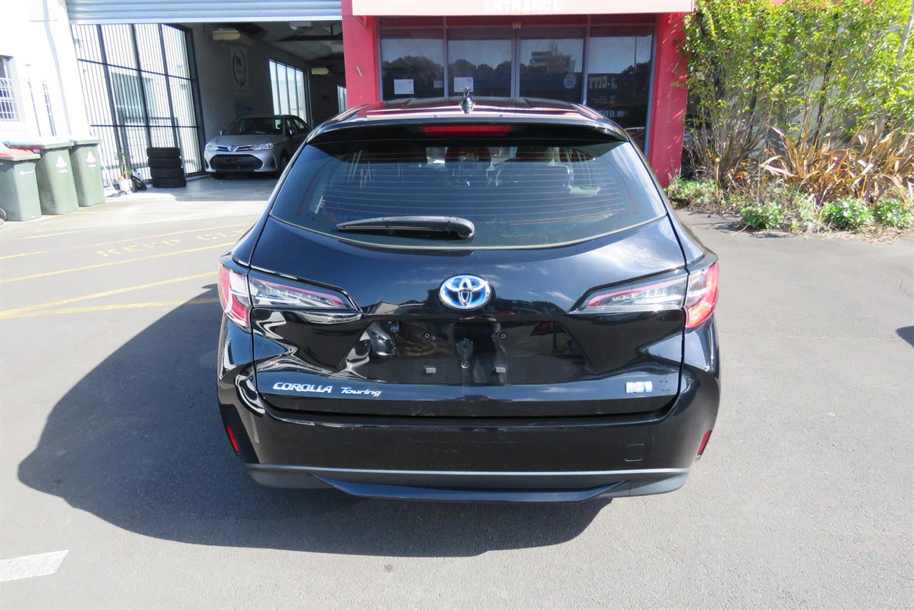 2023 Toyota Corolla thumbnail