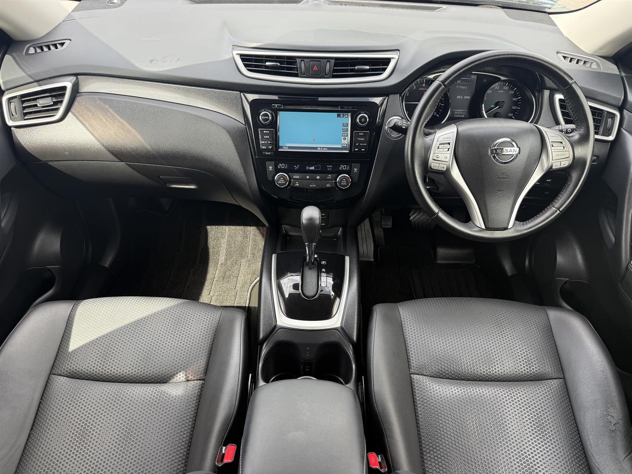 2016 Nissan X-Trail thumbnail