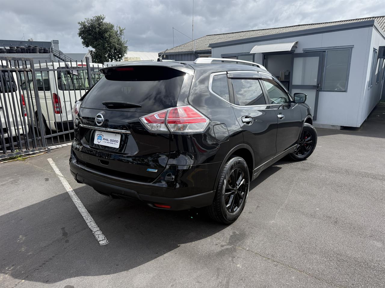 2016 Nissan X-Trail thumbnail