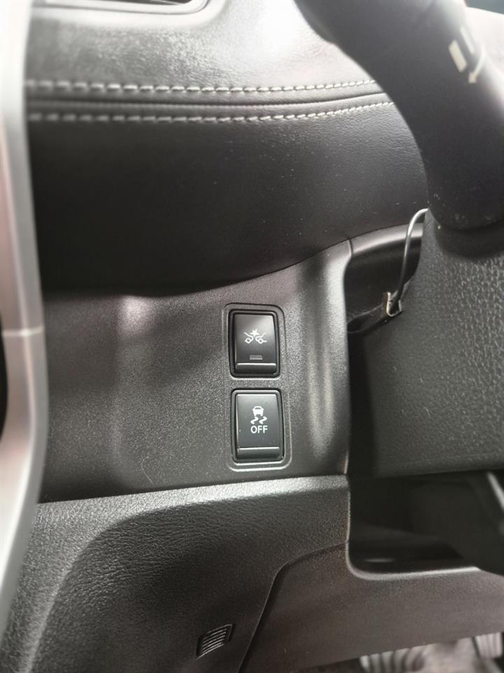 2018 Nissan Serena thumbnail