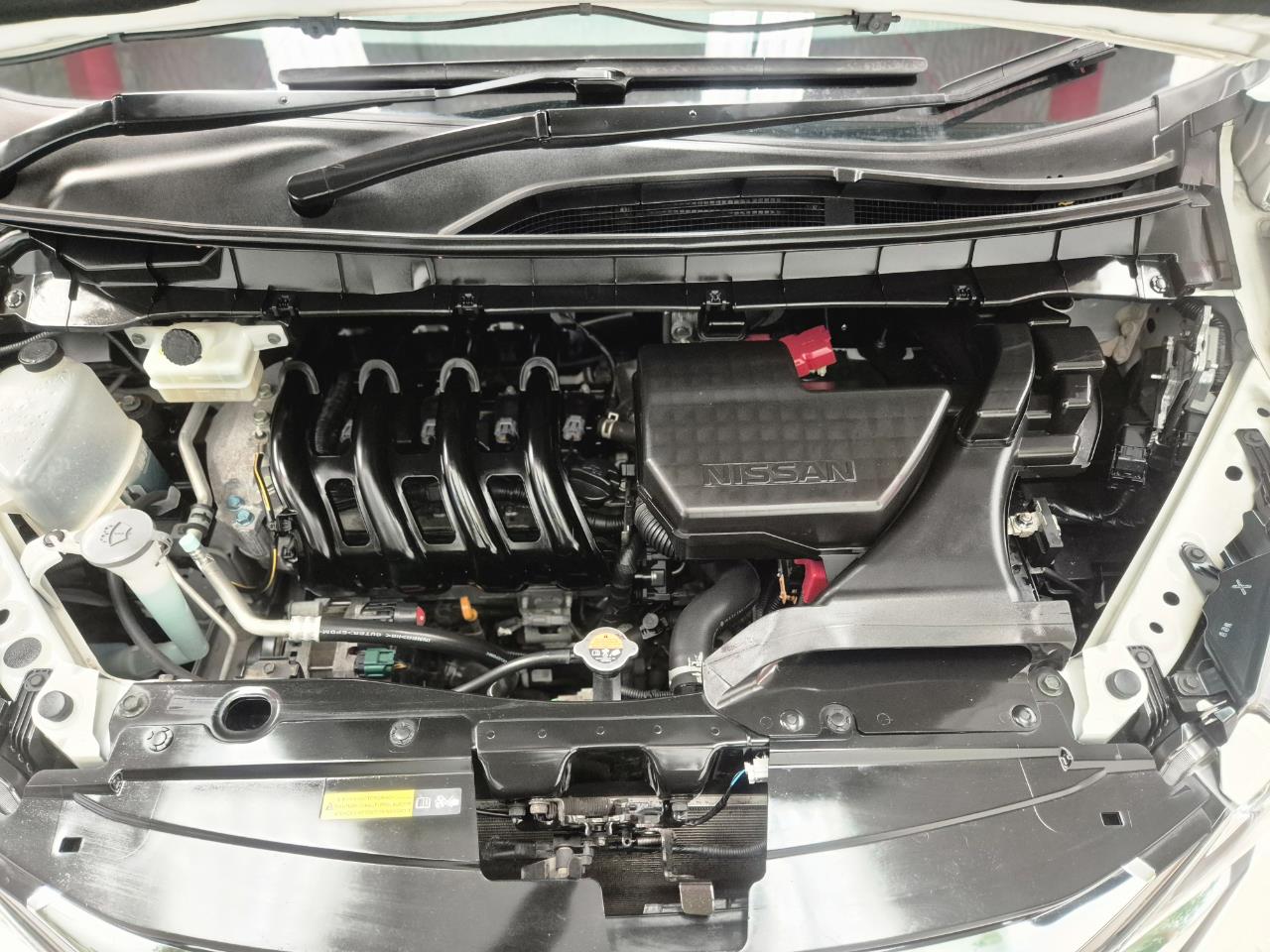 2018 Nissan Serena thumbnail