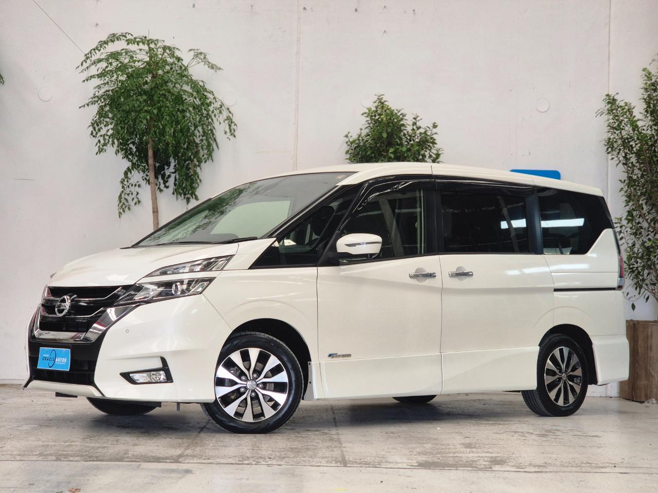 2018 Nissan Serena thumbnail