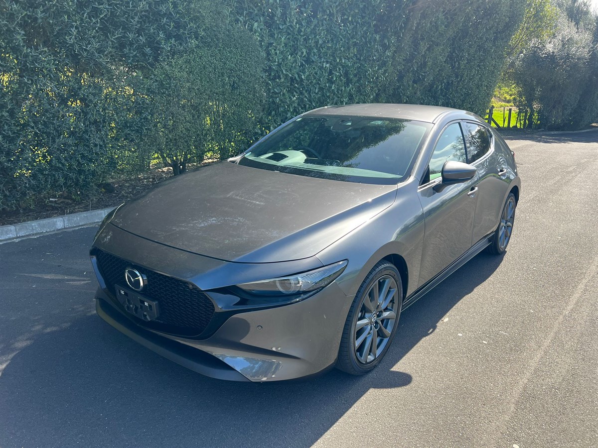 2021 Mazda 3 thumbnail