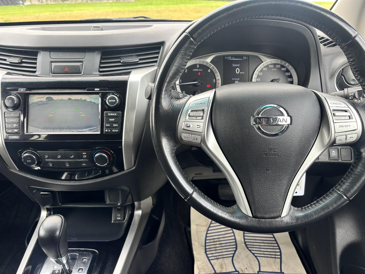 2019 Nissan Navara thumbnail