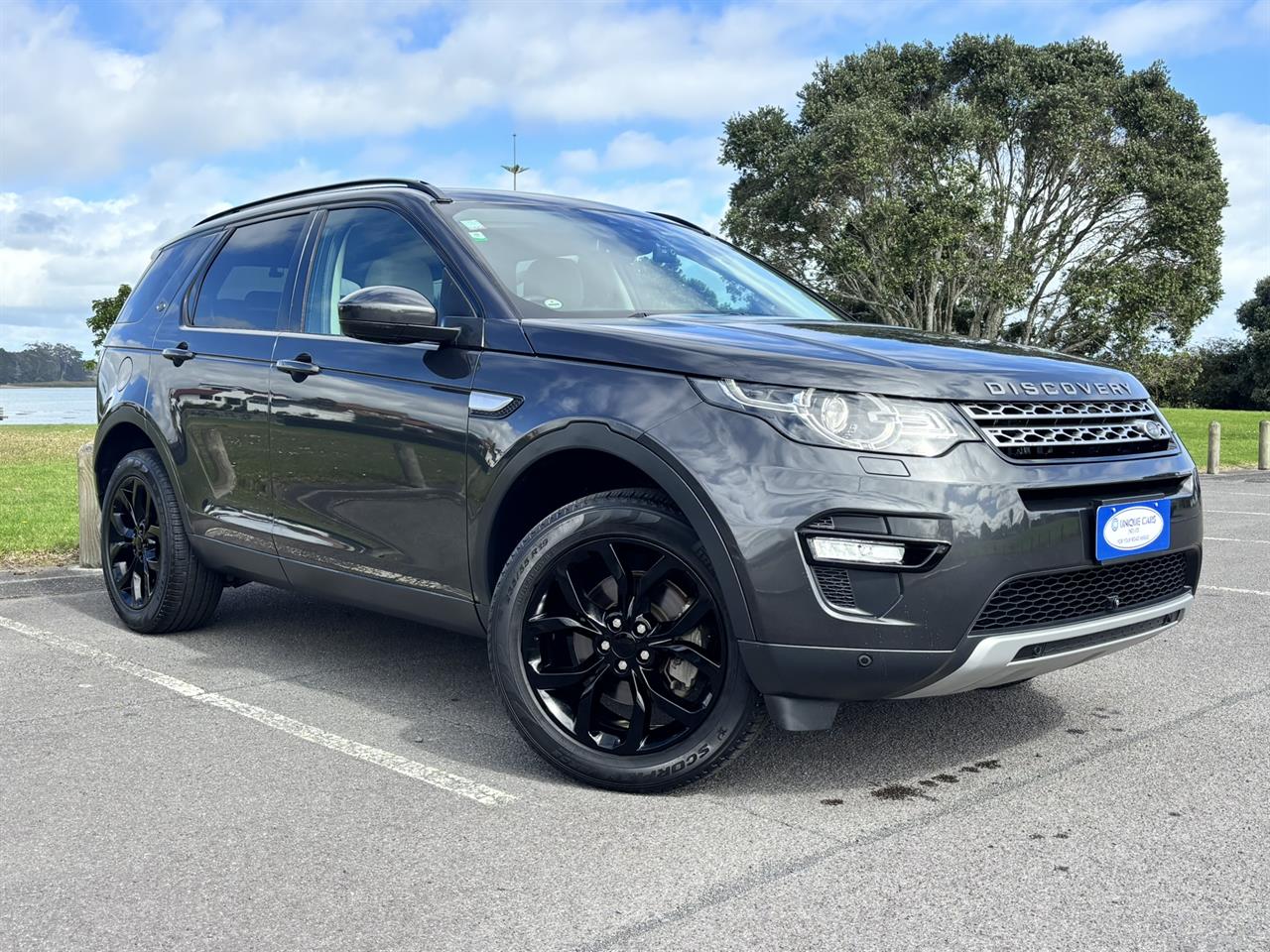 2018 Land Rover Discovery thumbnail