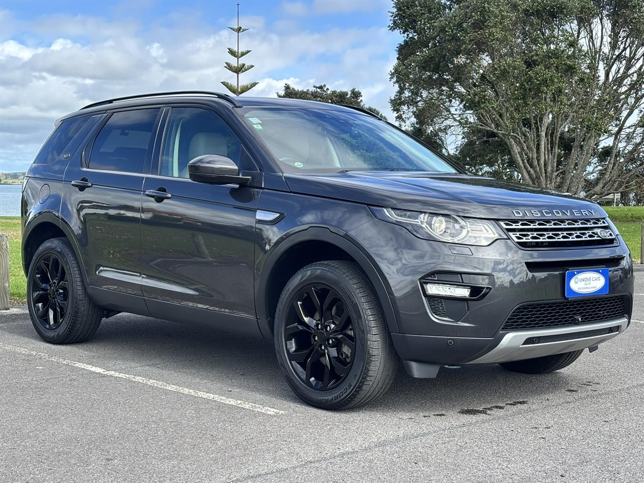 2018 Land Rover Discovery thumbnail