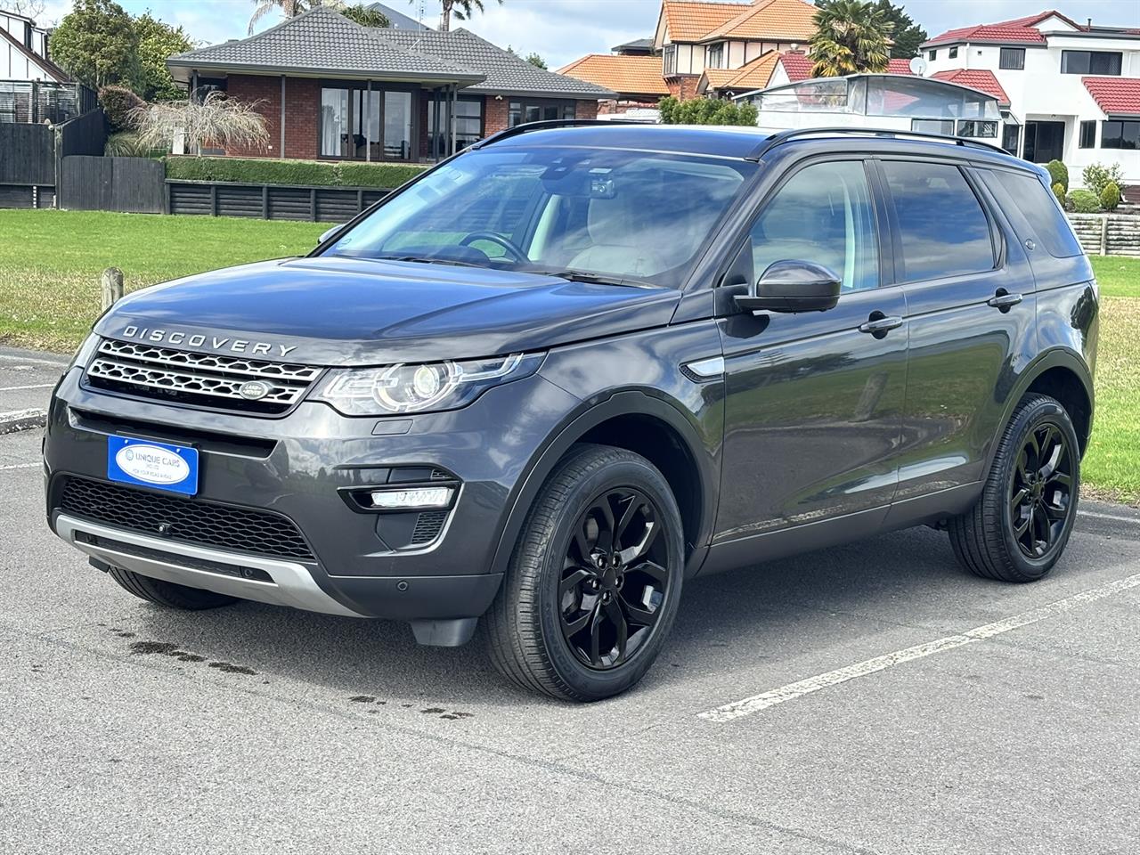 2018 Land Rover Discovery thumbnail