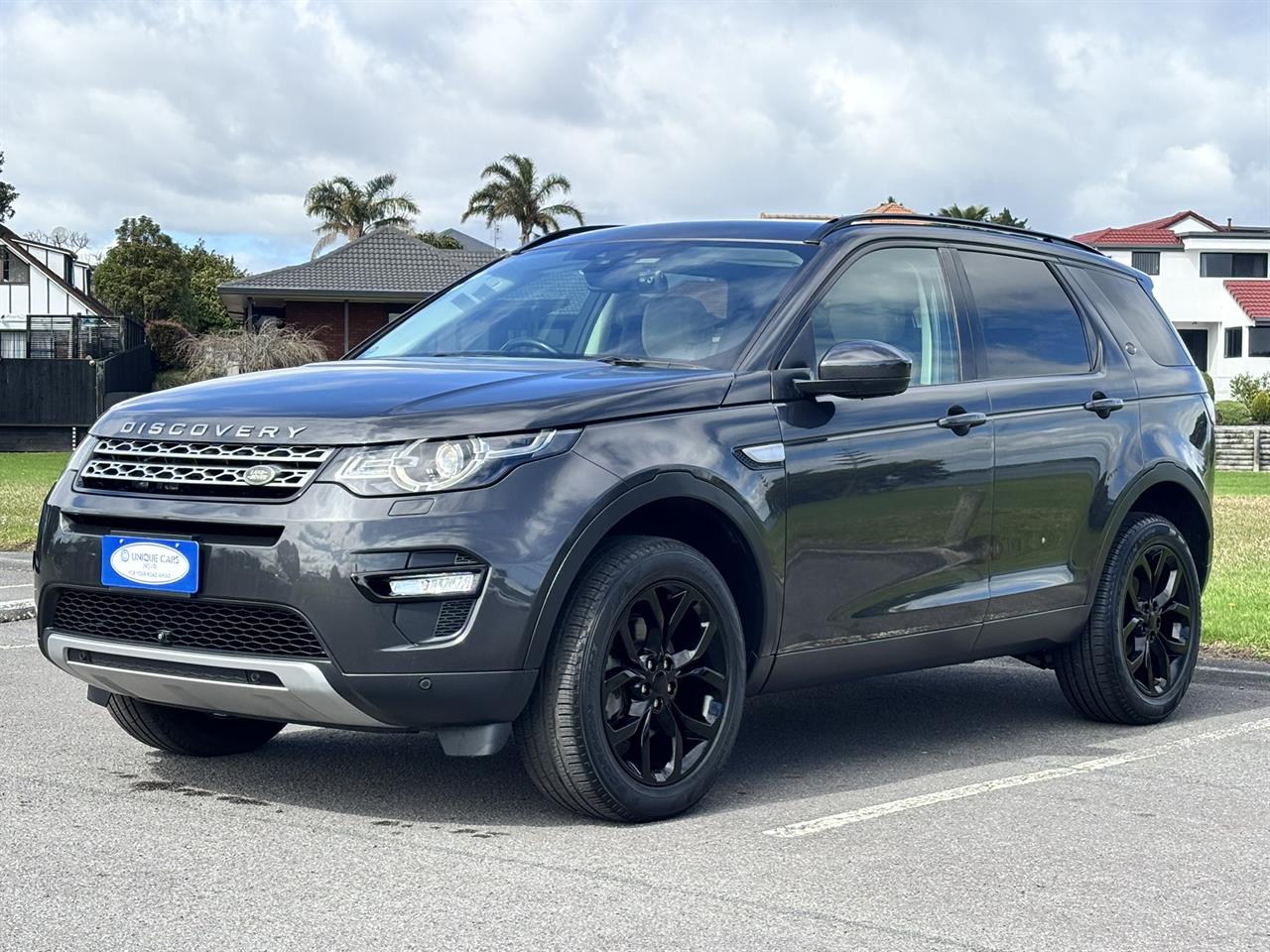 2018 Land Rover Discovery thumbnail