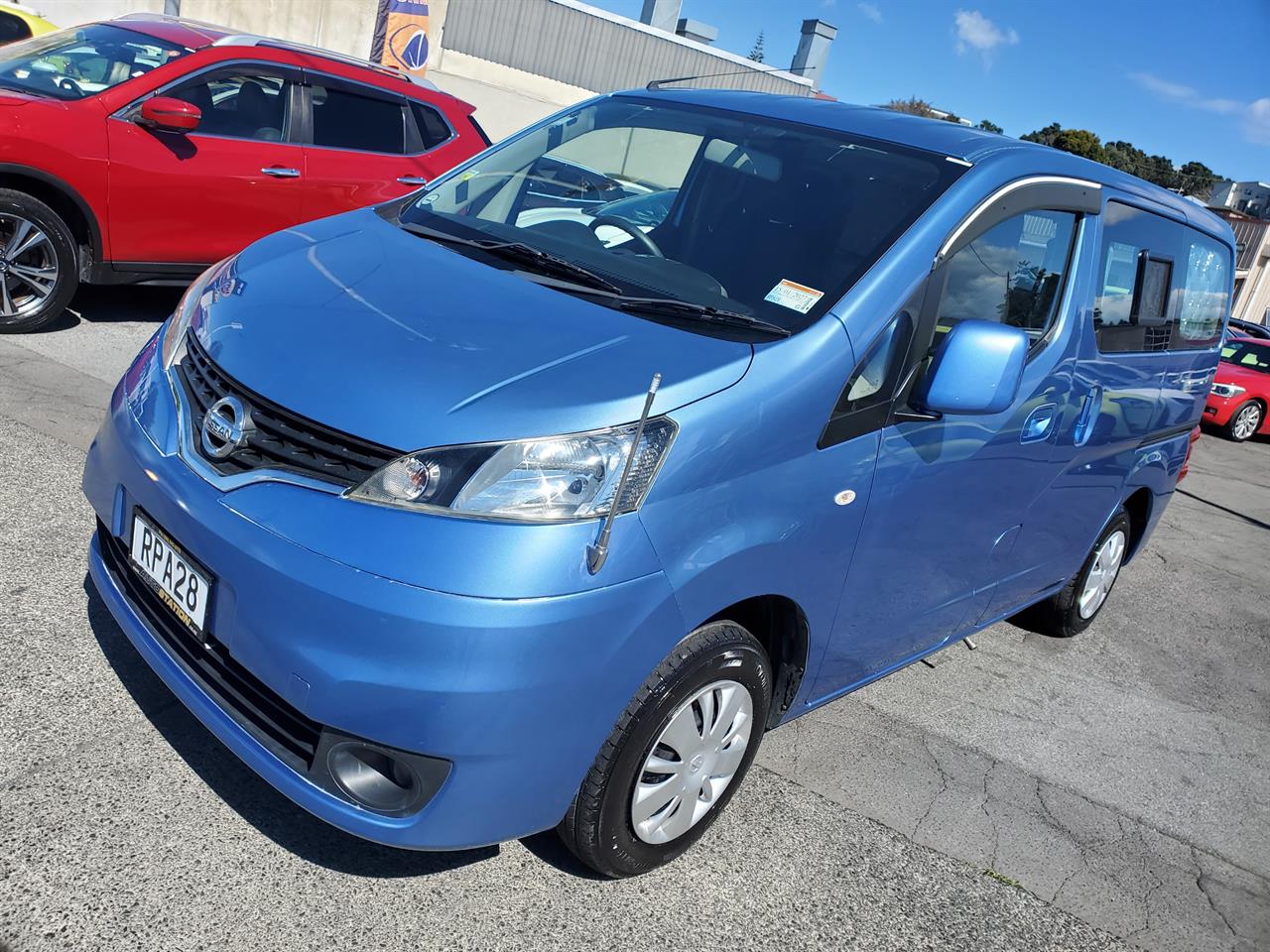 2016 Nissan NV200 thumbnail