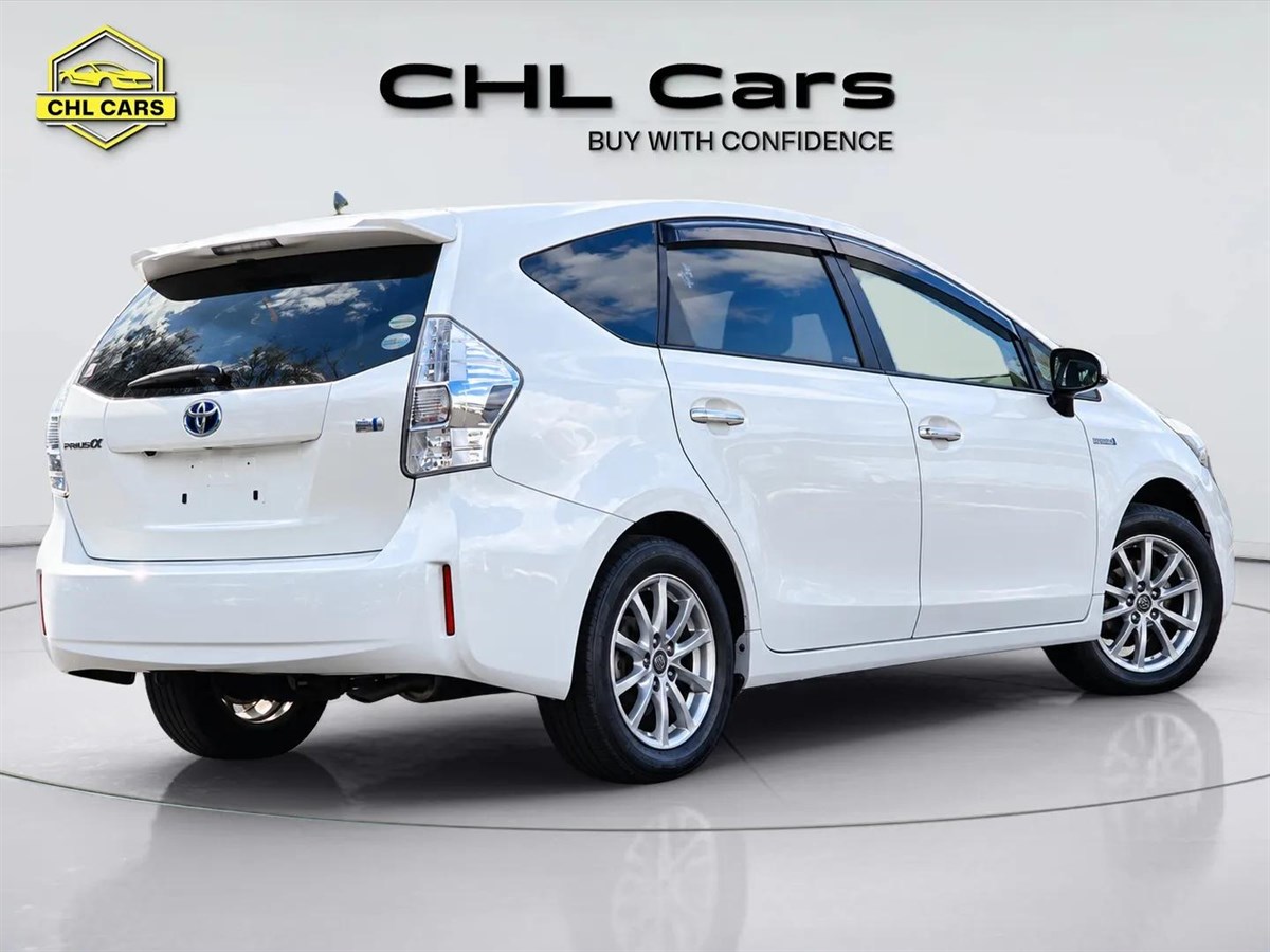 2014 Toyota Prius thumbnail