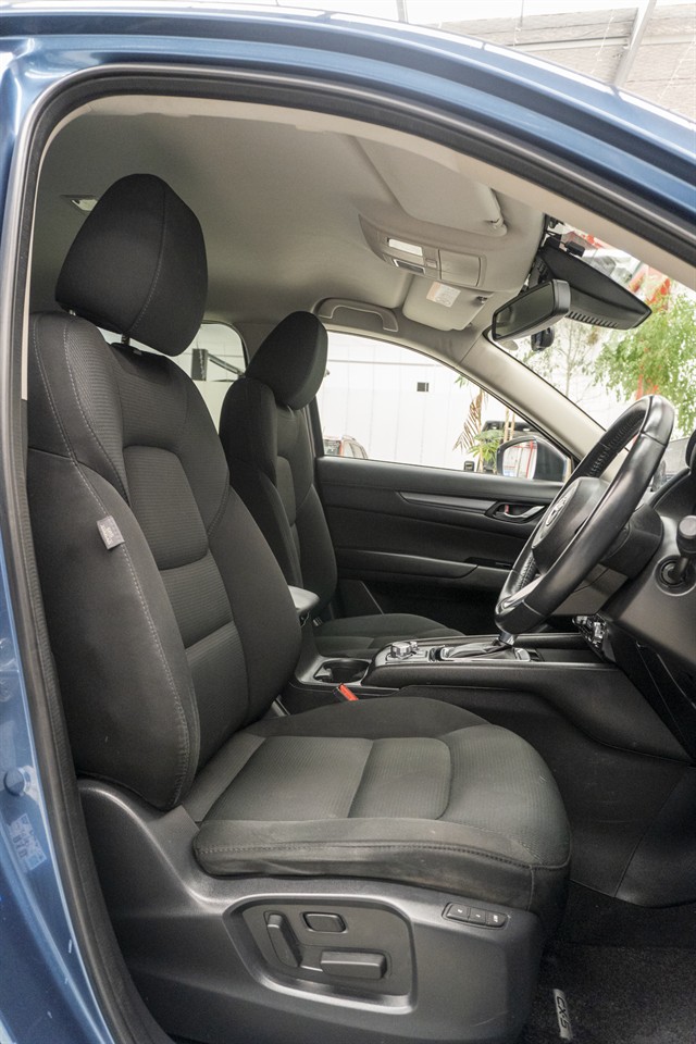 2017 Mazda CX-5 thumbnail