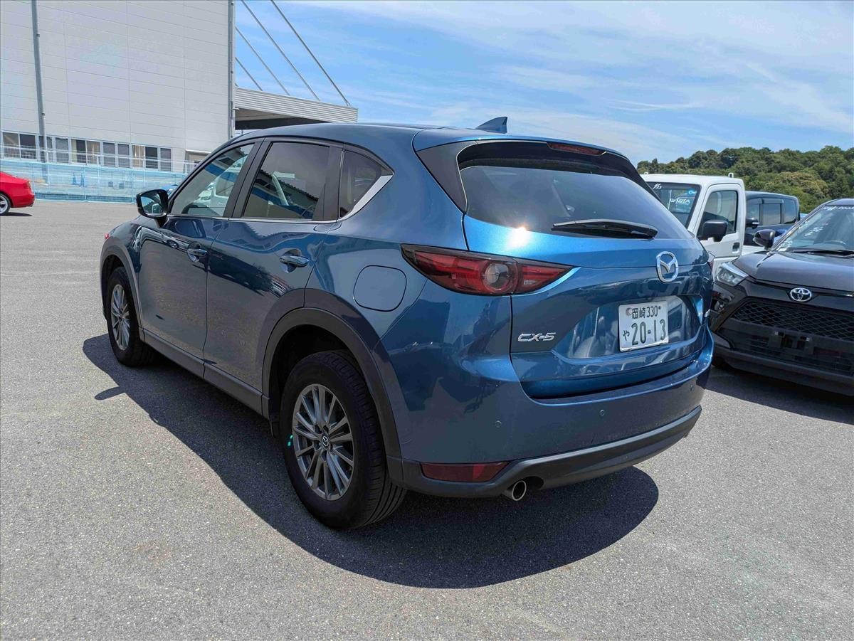 2017 Mazda CX-5 thumbnail