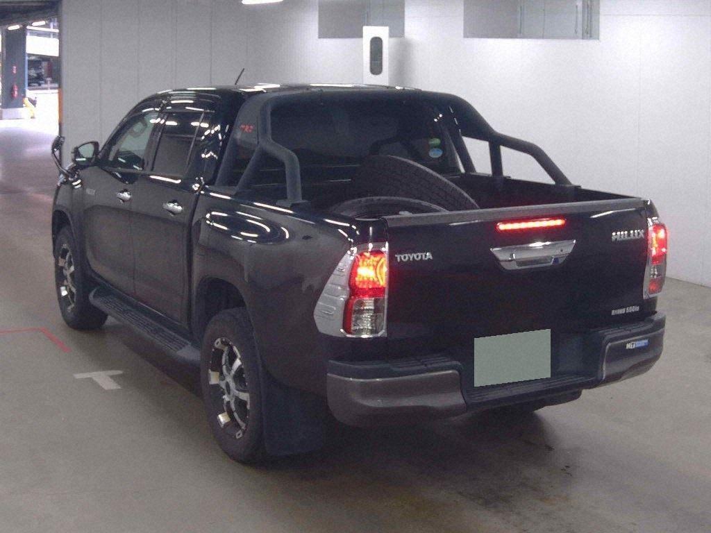 2018 Toyota Hilux thumbnail