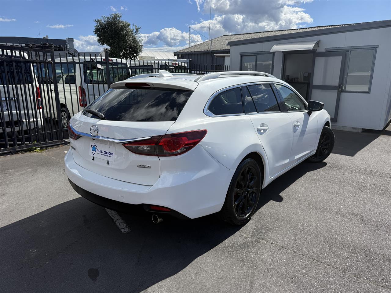2013 Mazda Atenza thumbnail
