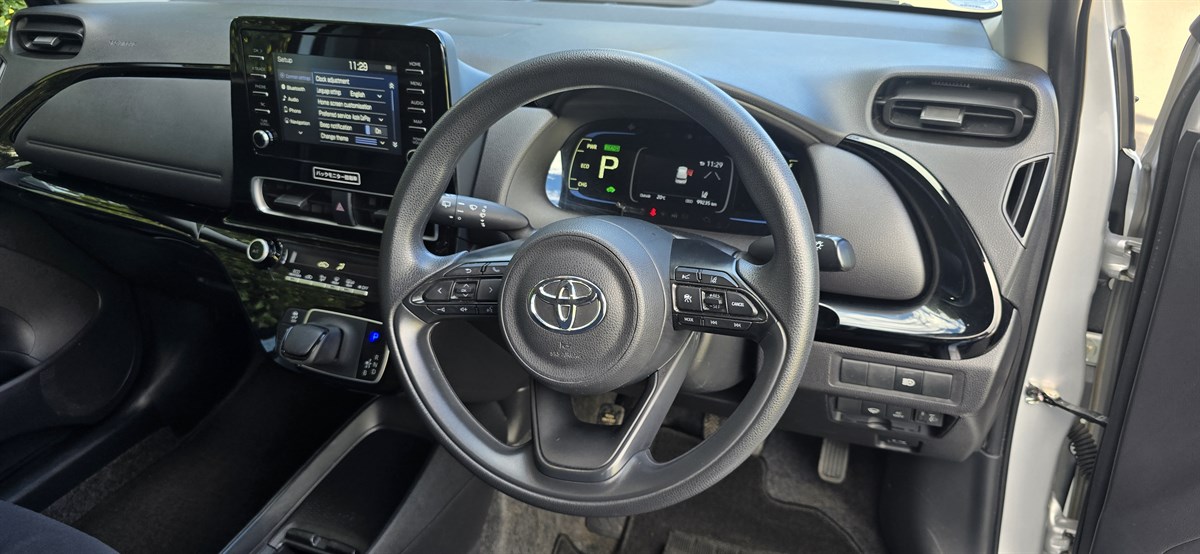 2022 Toyota Aqua thumbnail