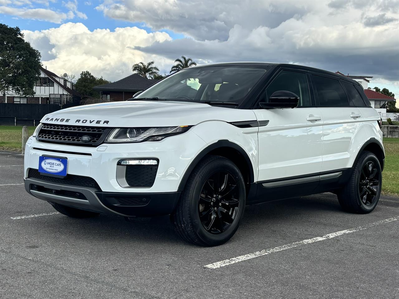 2016 Land Rover Range thumbnail