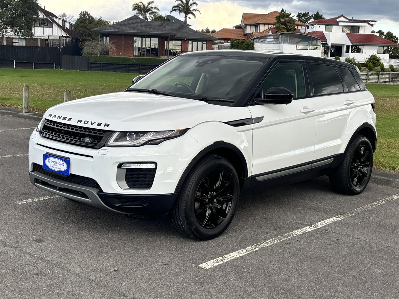 2016 Land Rover Range thumbnail