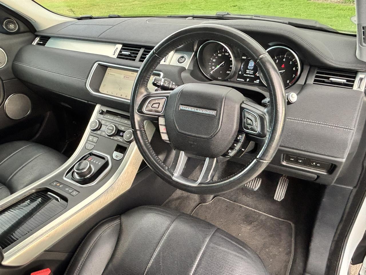 2019 Land Rover Range thumbnail