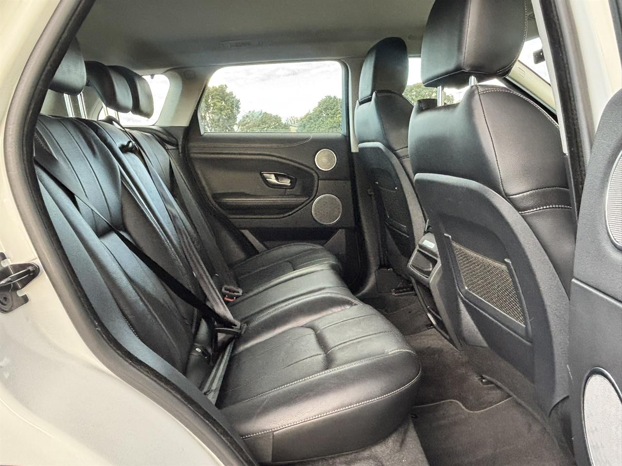 2019 Land Rover Range thumbnail