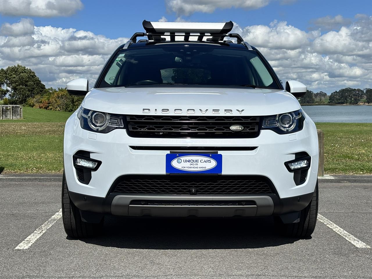 2018 Land Rover Discovery thumbnail