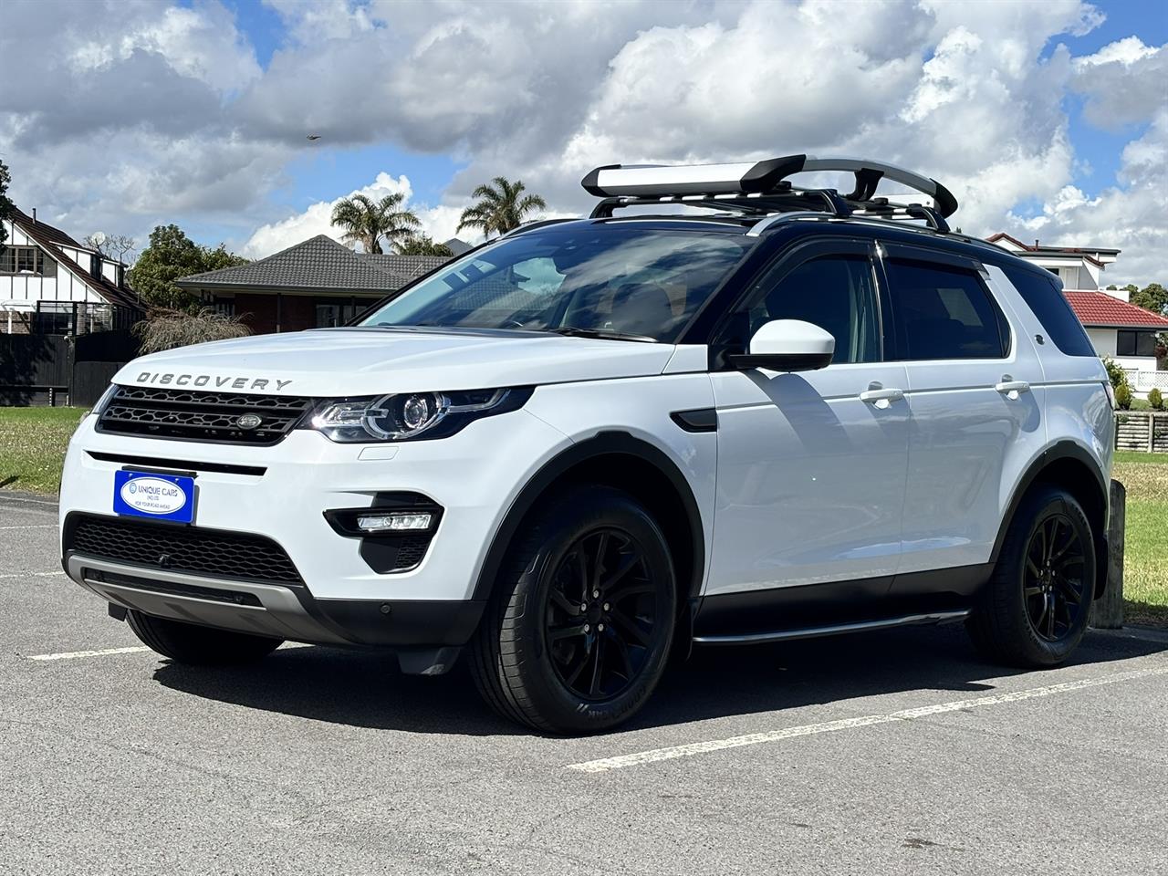 2018 Land Rover Discovery thumbnail