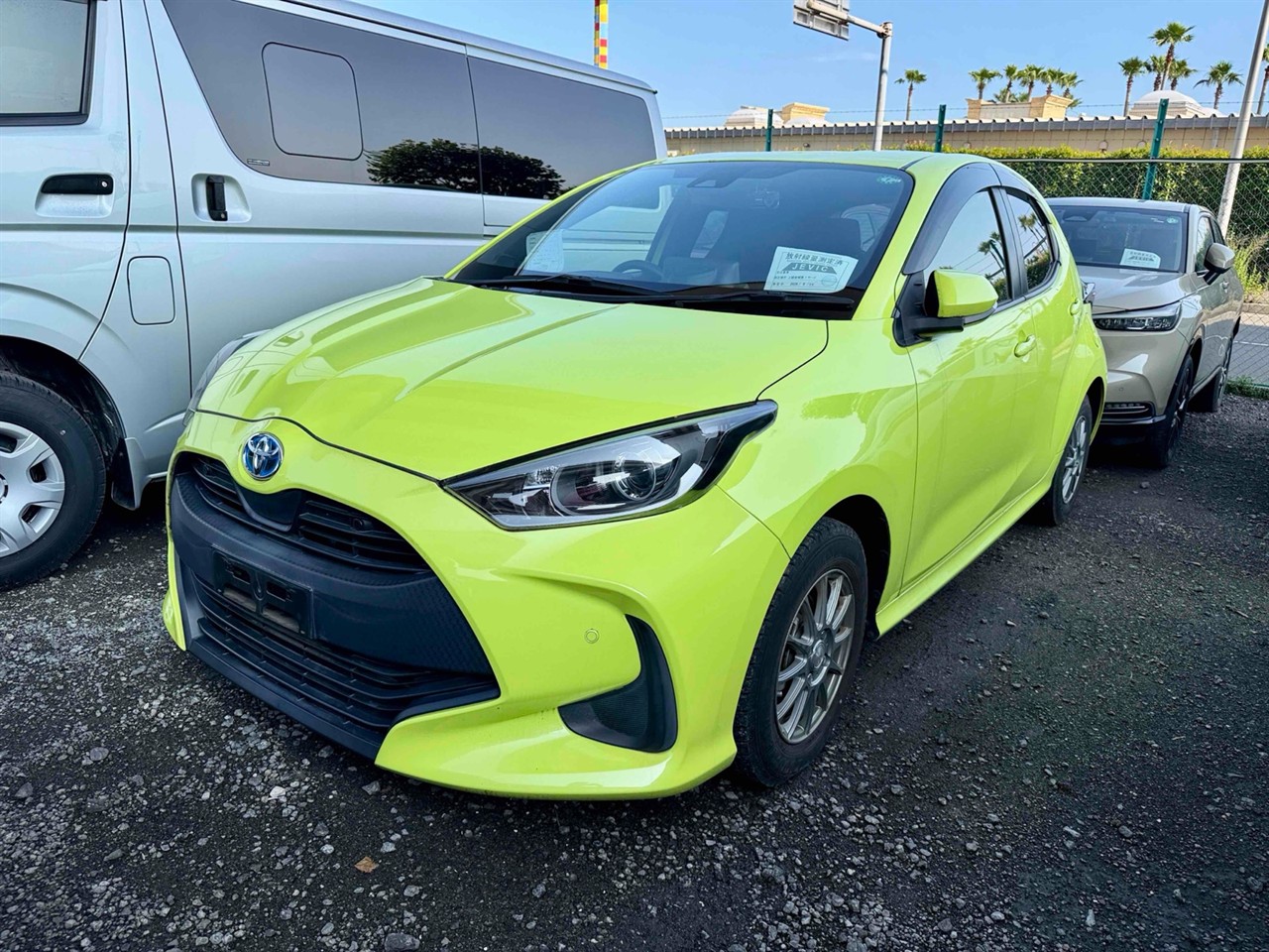 2021 Toyota YARIS thumbnail