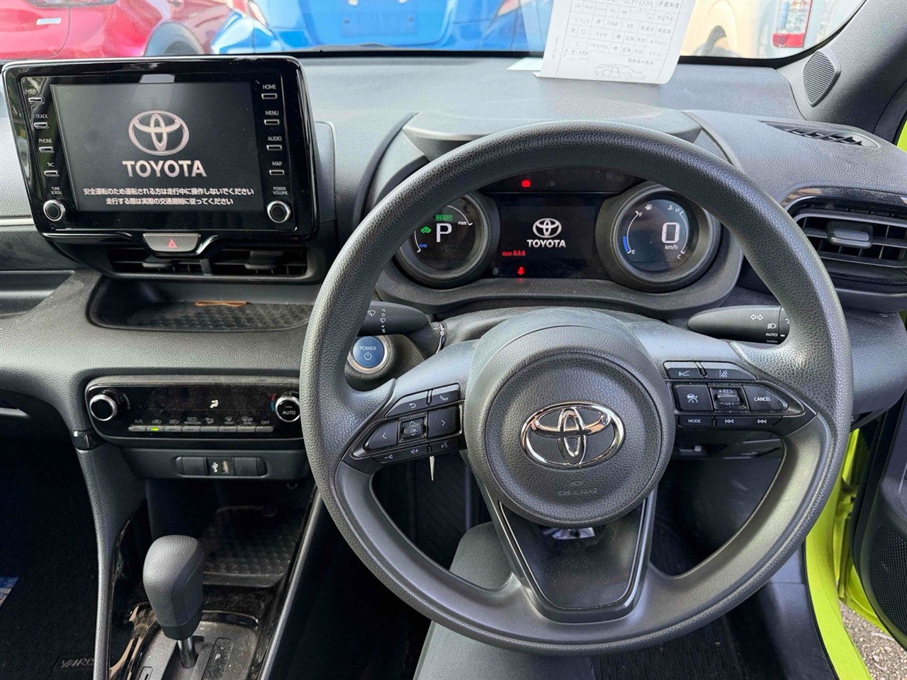 2021 Toyota YARIS thumbnail