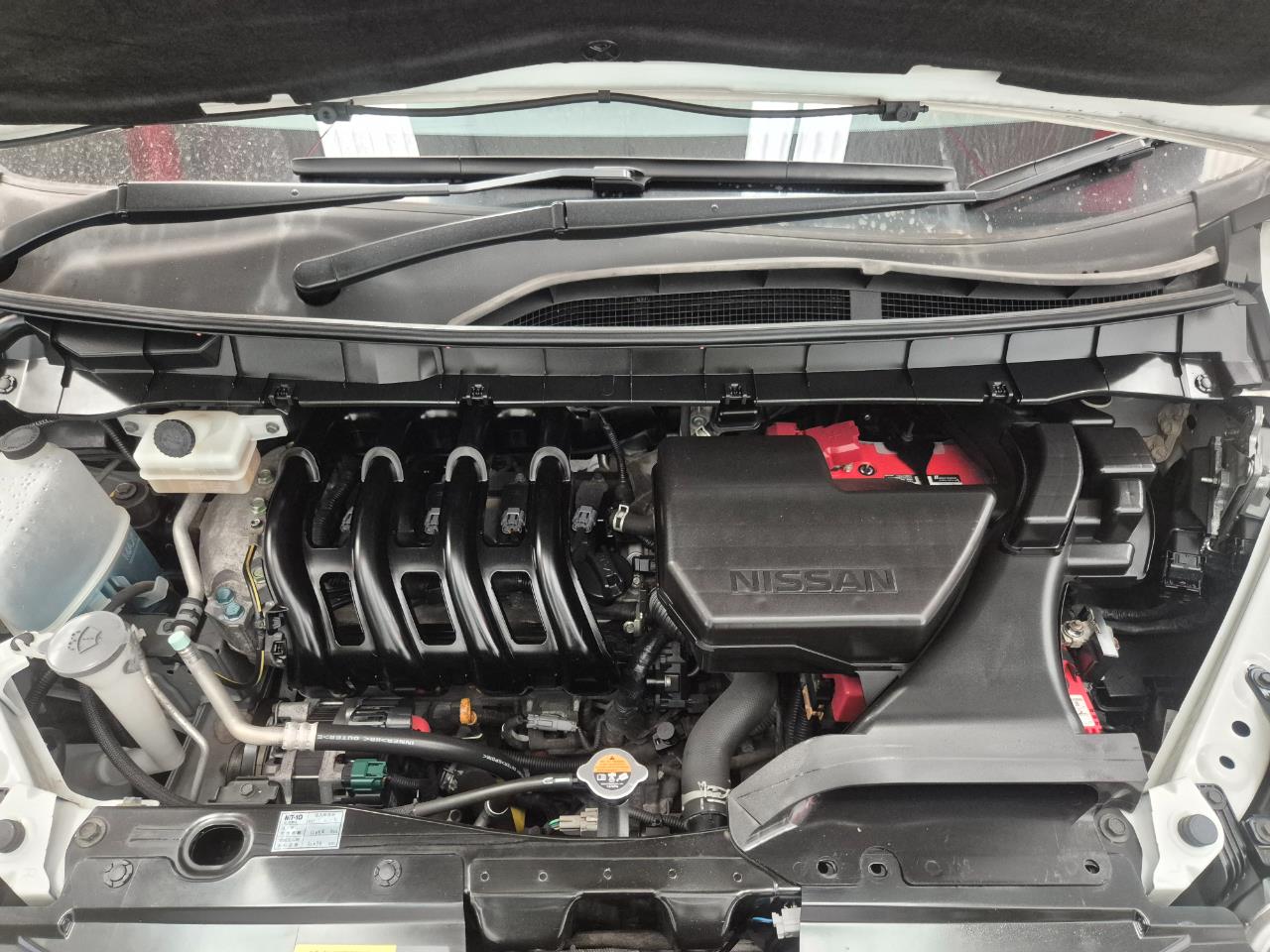 2017 Nissan Serena thumbnail