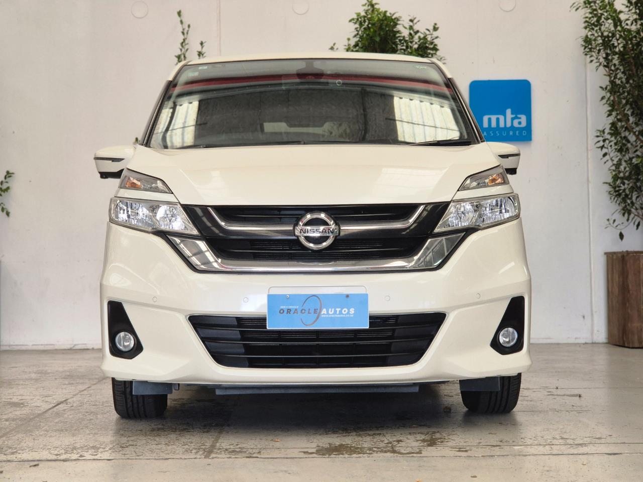 2017 Nissan Serena thumbnail