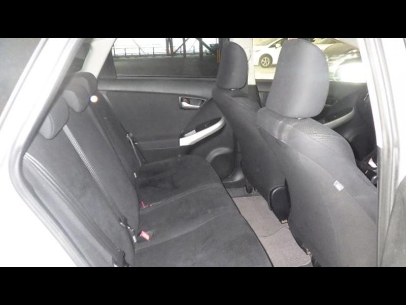 2013 Toyota Prius thumbnail