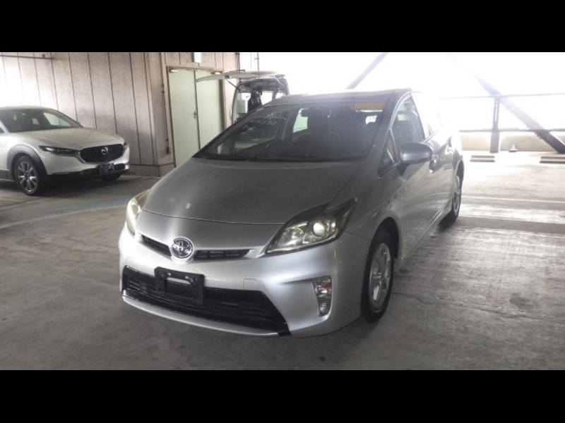2014 Toyota Prius thumbnail