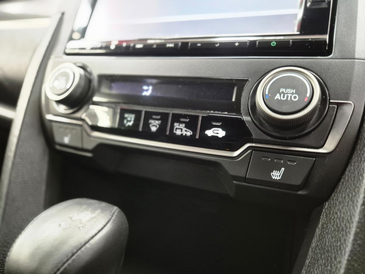 2018 Honda Civic thumbnail