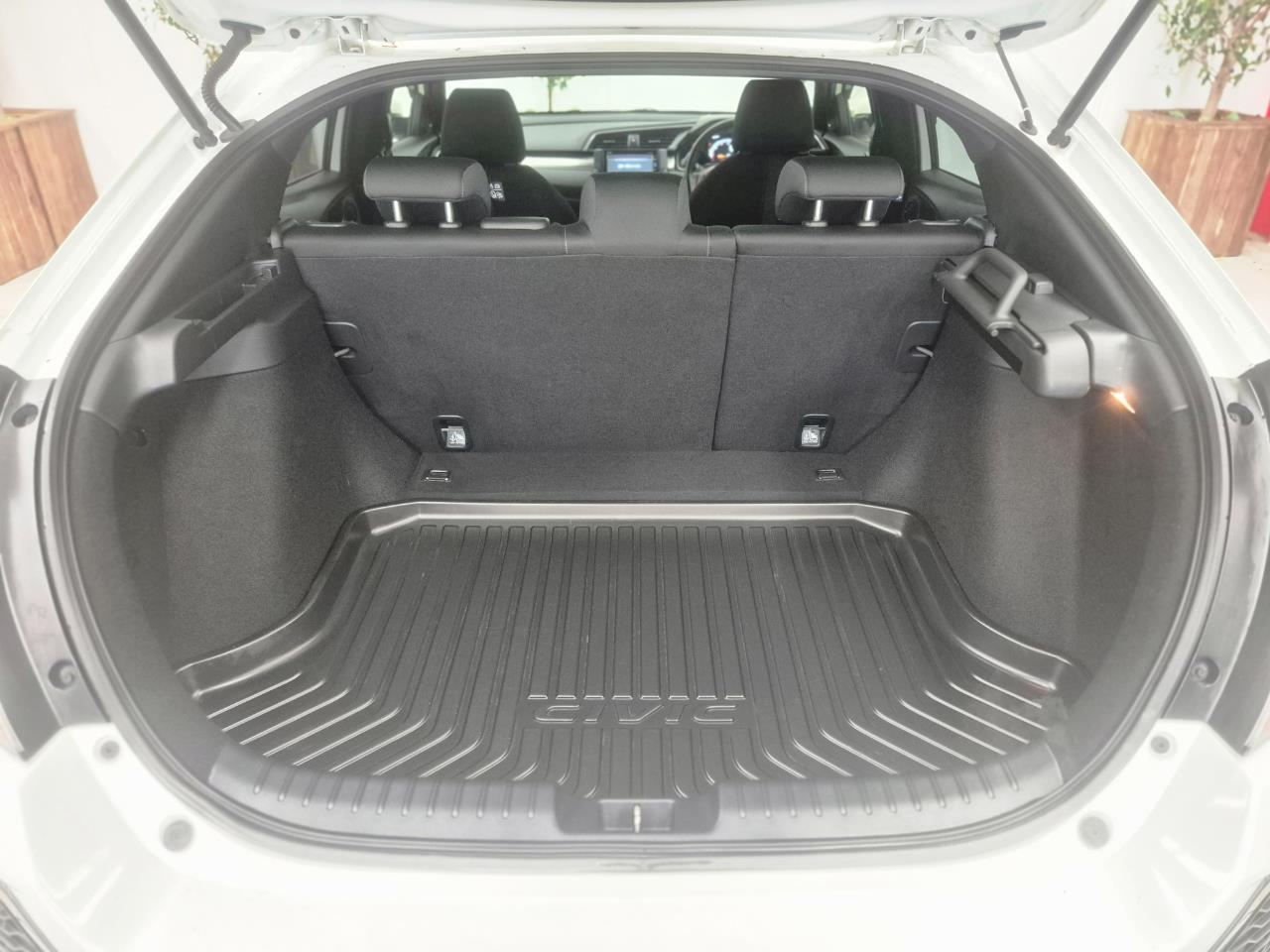 2018 Honda Civic thumbnail