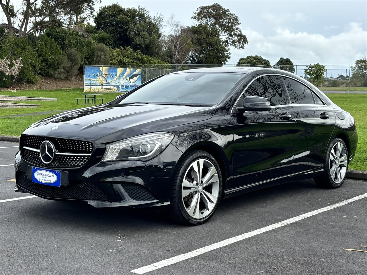 2013 Mercedes-Benz CLA200 thumbnail