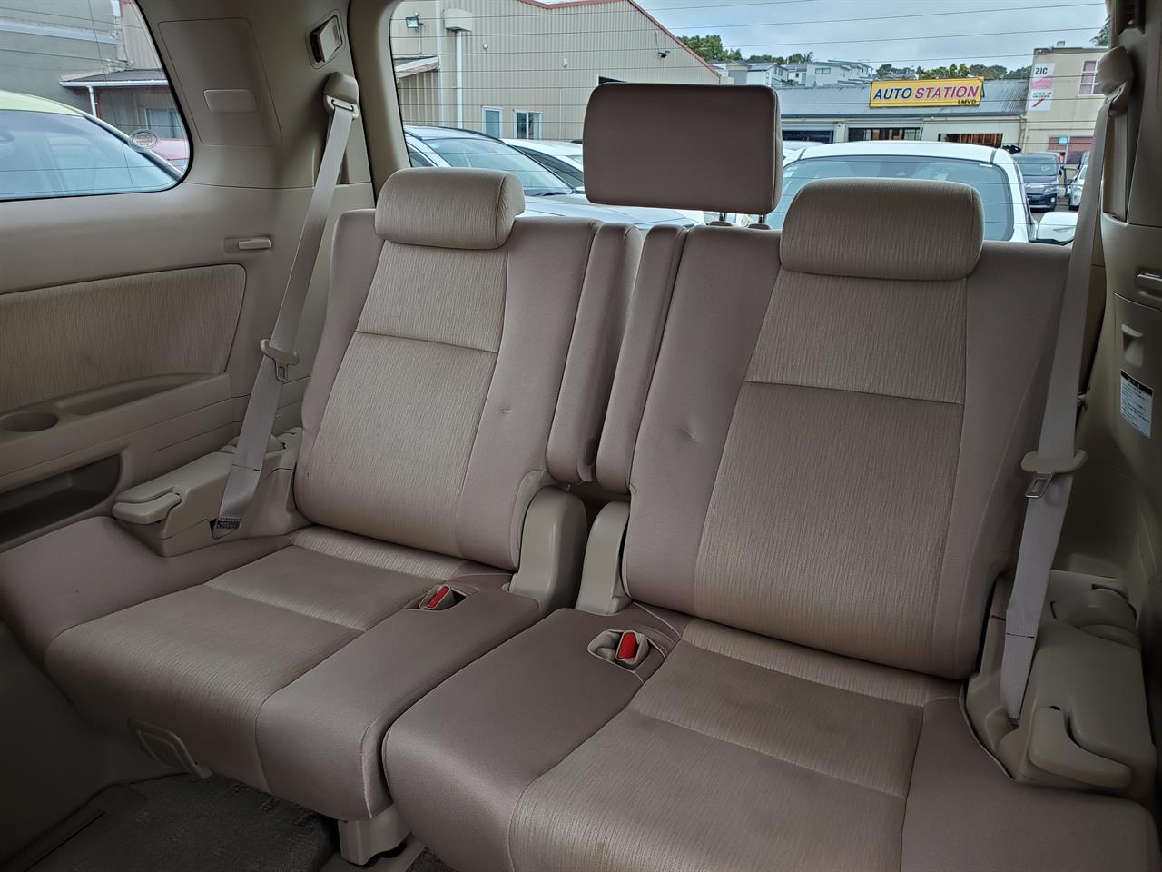 2012 Toyota Vellfire thumbnail