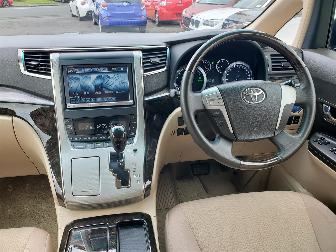 2012 Toyota Vellfire thumbnail