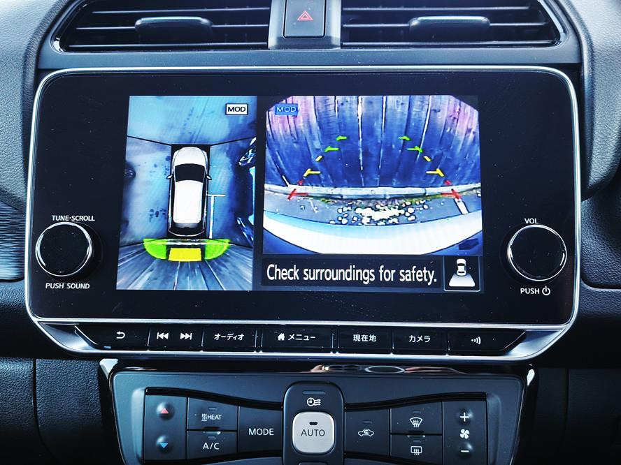 2022 Nissan Leaf thumbnail