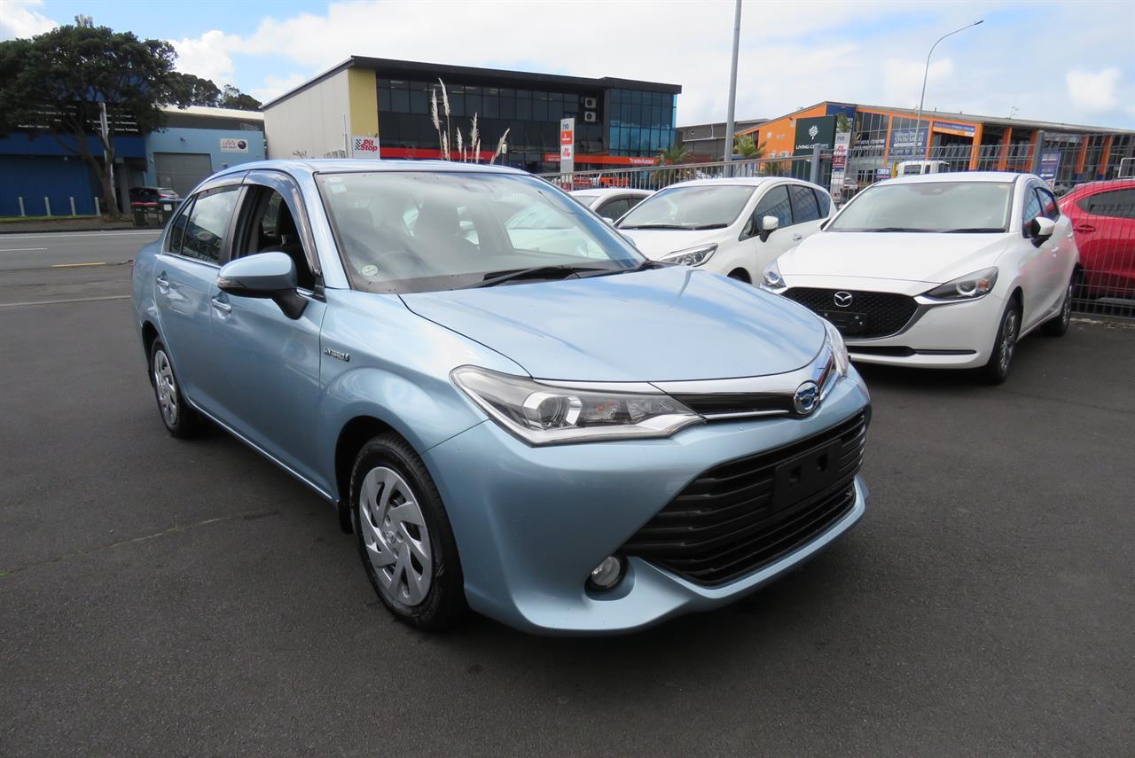 2015 Toyota Corolla thumbnail