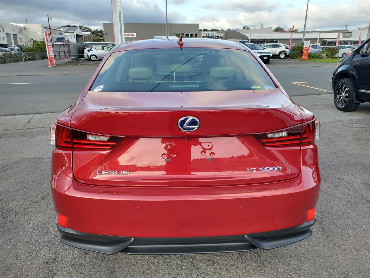 2013 Lexus IS300h thumbnail