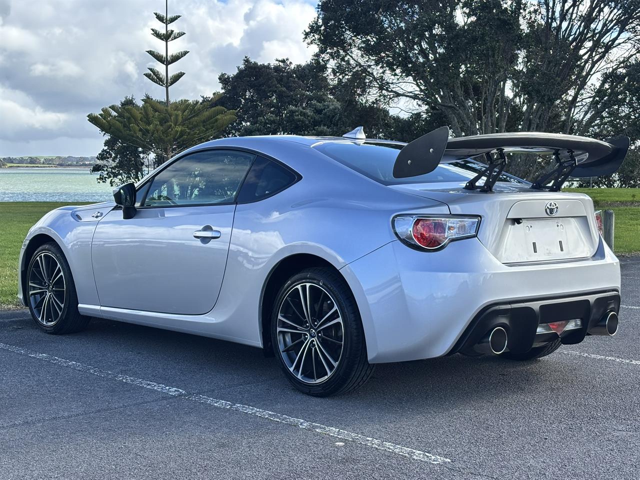 2012 Toyota GT86 thumbnail