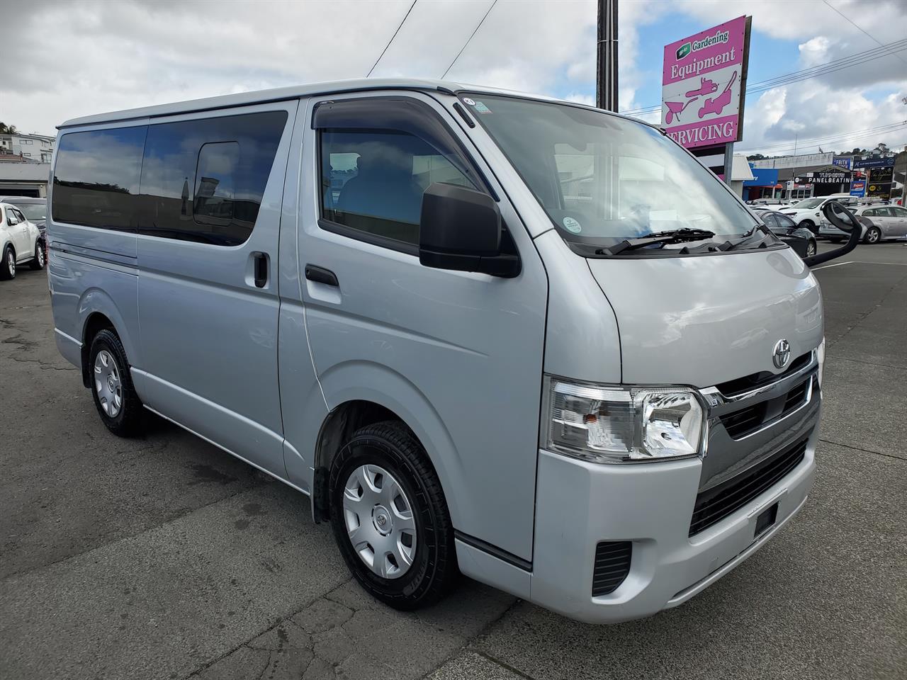2020 Toyota Hiace thumbnail