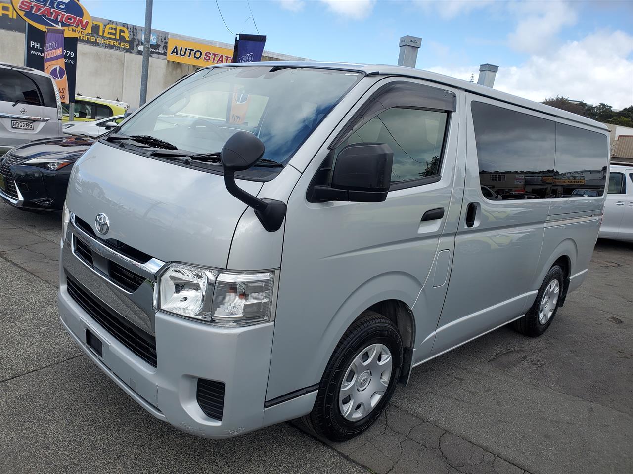 2020 Toyota Hiace thumbnail