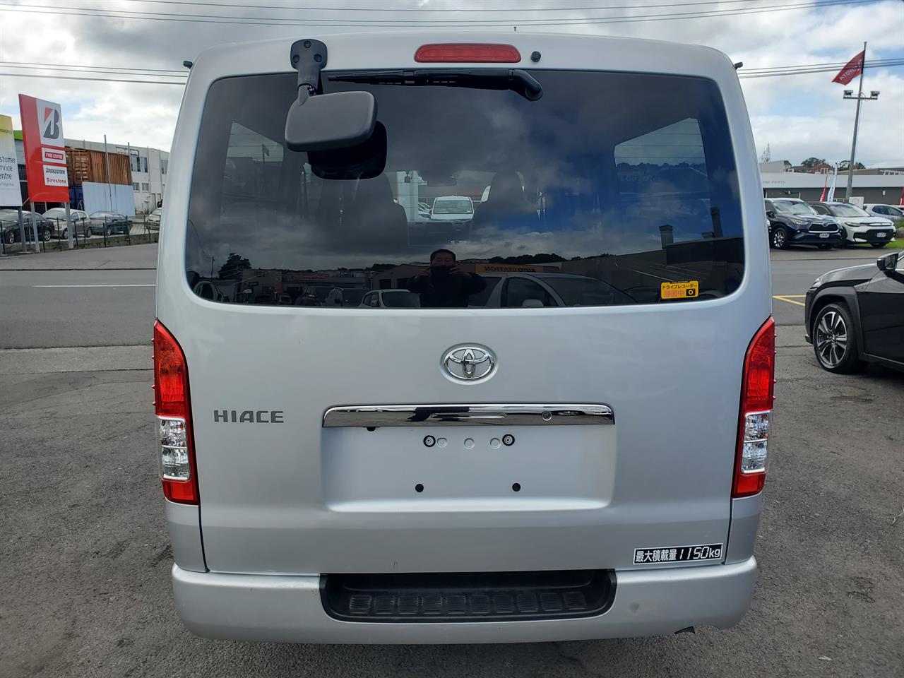 2020 Toyota Hiace thumbnail