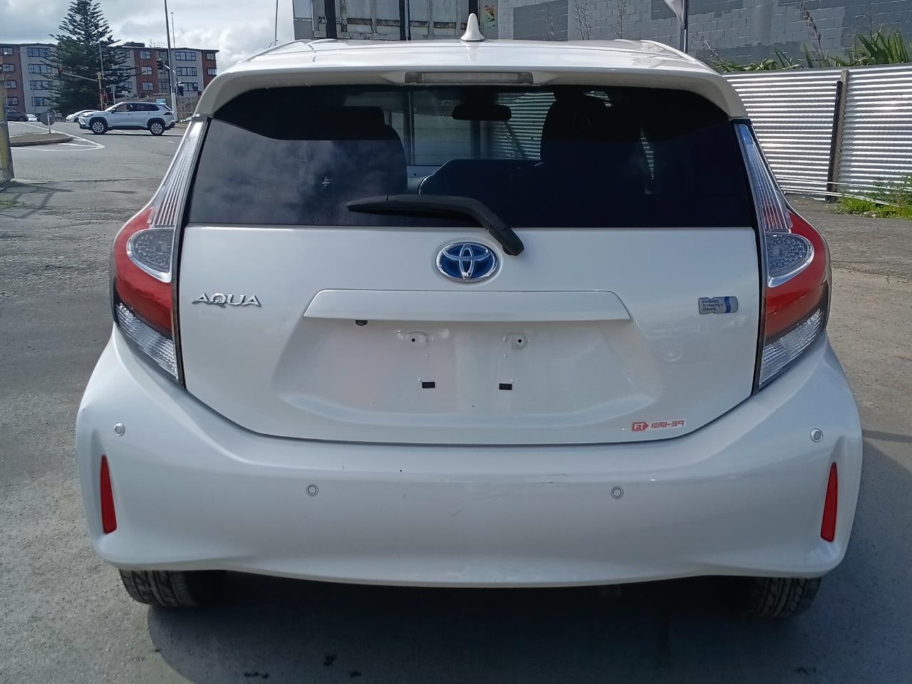 2018 Toyota Aqua thumbnail