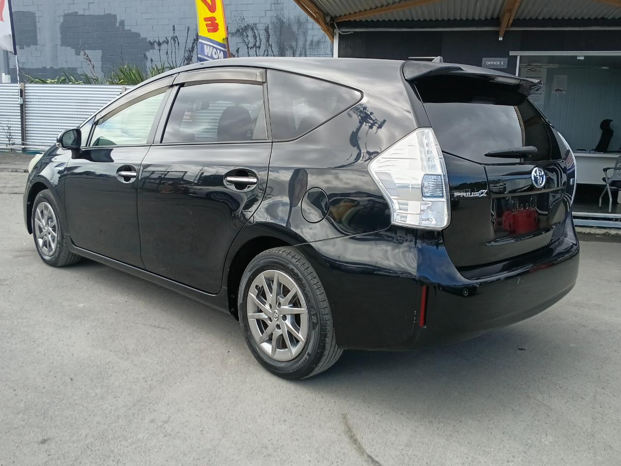 2014 Toyota PRIUS thumbnail