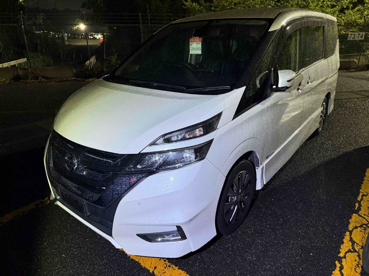 2016 Nissan Serena