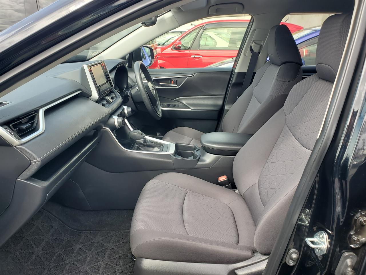 2021 Toyota Rav4 thumbnail