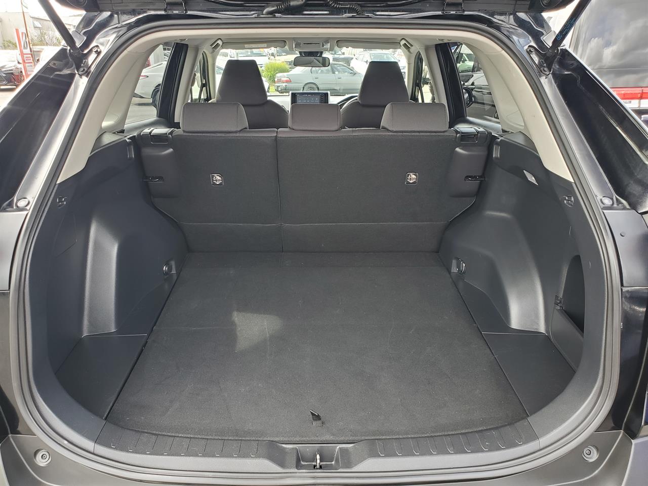 2021 Toyota Rav4 thumbnail