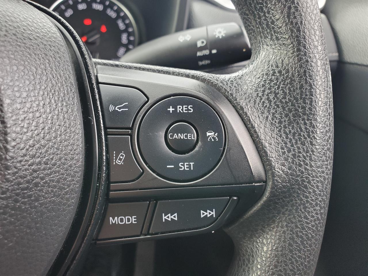 2021 Toyota Rav4 thumbnail